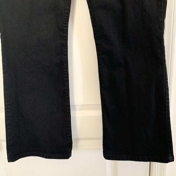 Levi’s 512 Perfectly Shaping Bootcut Jeans Mid Rise Denim Black Size 18 WS - Picture 9 of 9